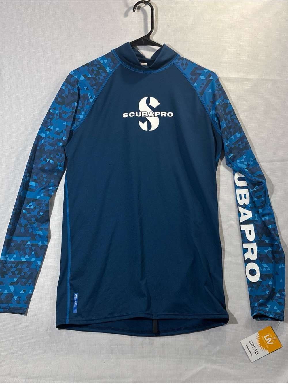 Scubapro Men’s Large Rash Guard UPF50 Longsleeve Hi-NeckBlue Diamond Pattern NWT